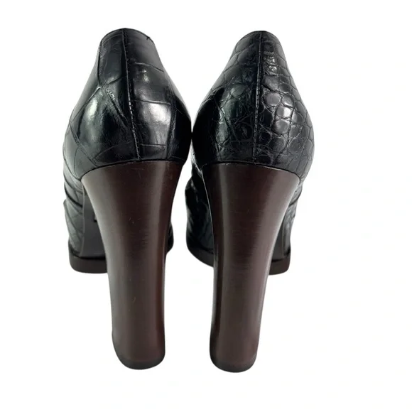 GUCCI Black Alligator Heels Pumps Made in Italy Marked as 39B-9US